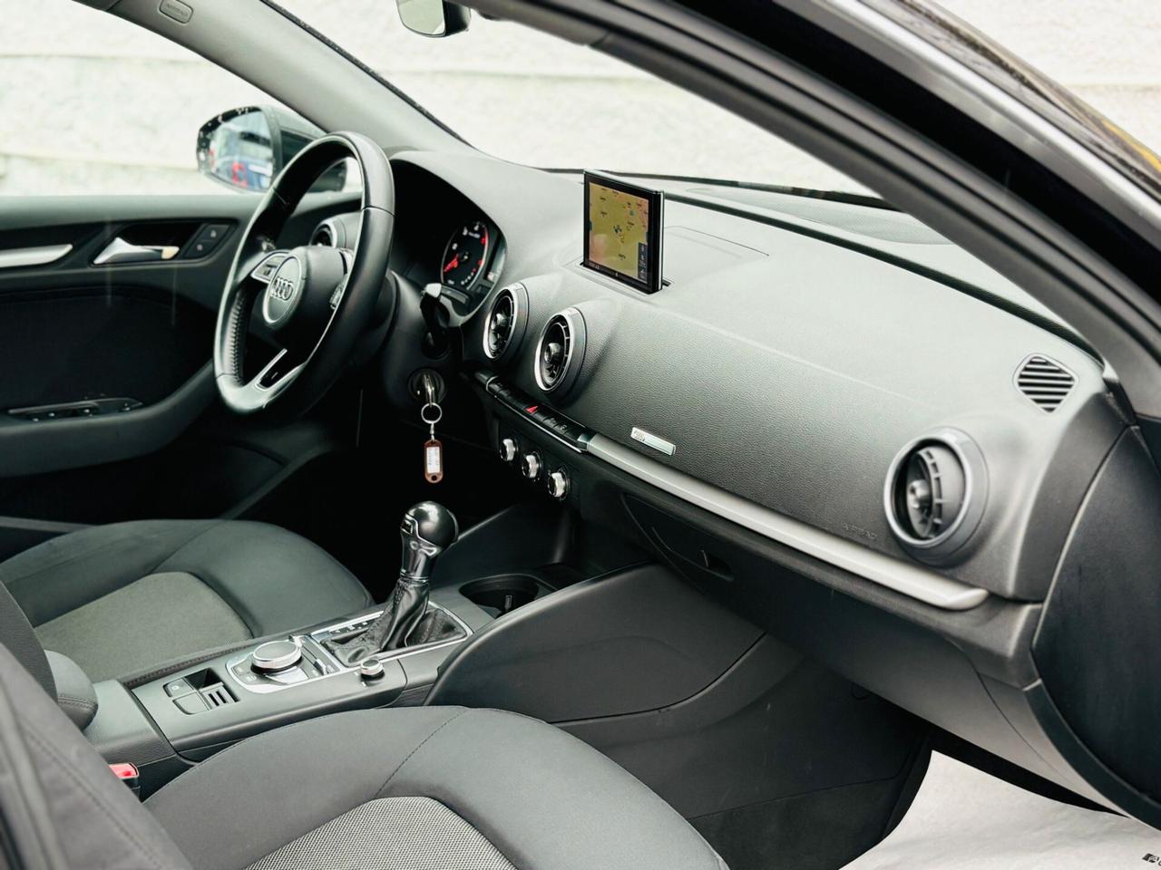 Audi A3 SPB 1.6 TDI S tronic Business 110cv AUT