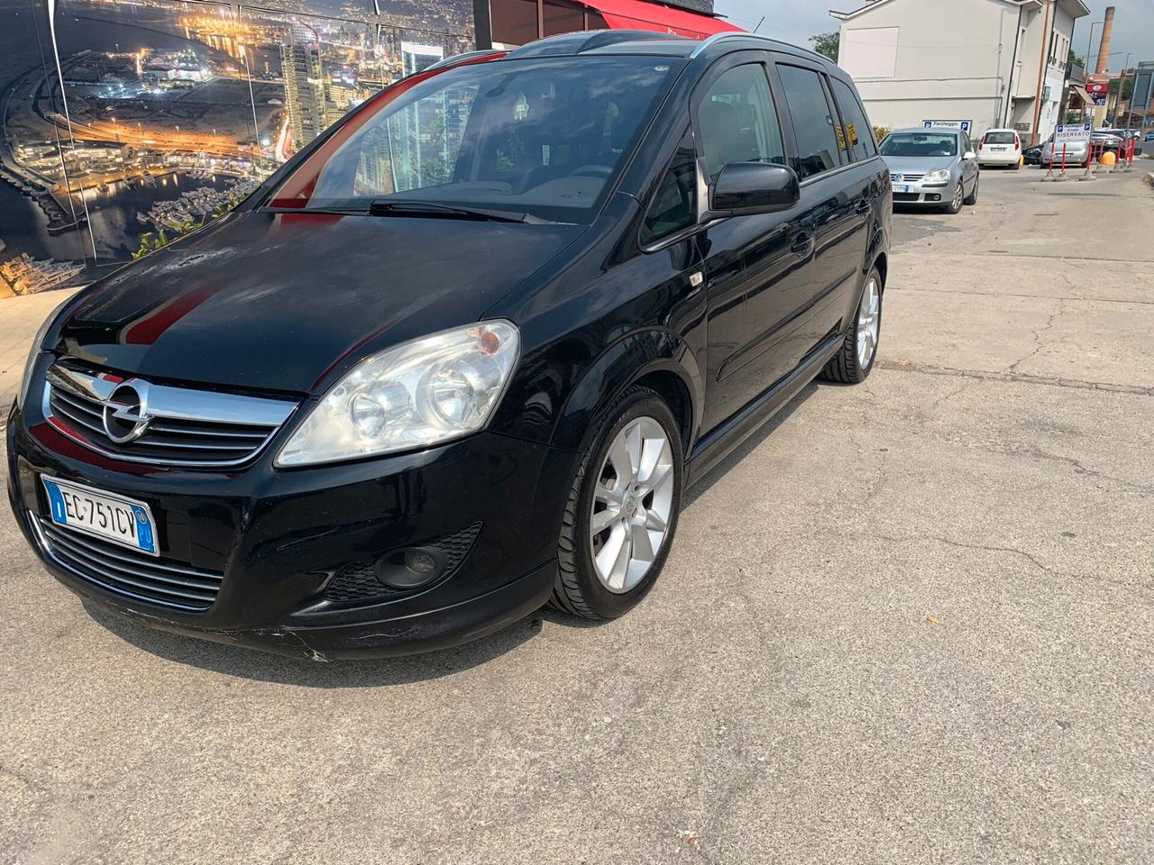 Opel Zafira 1.9 16V CDTI 150CV Cosmo