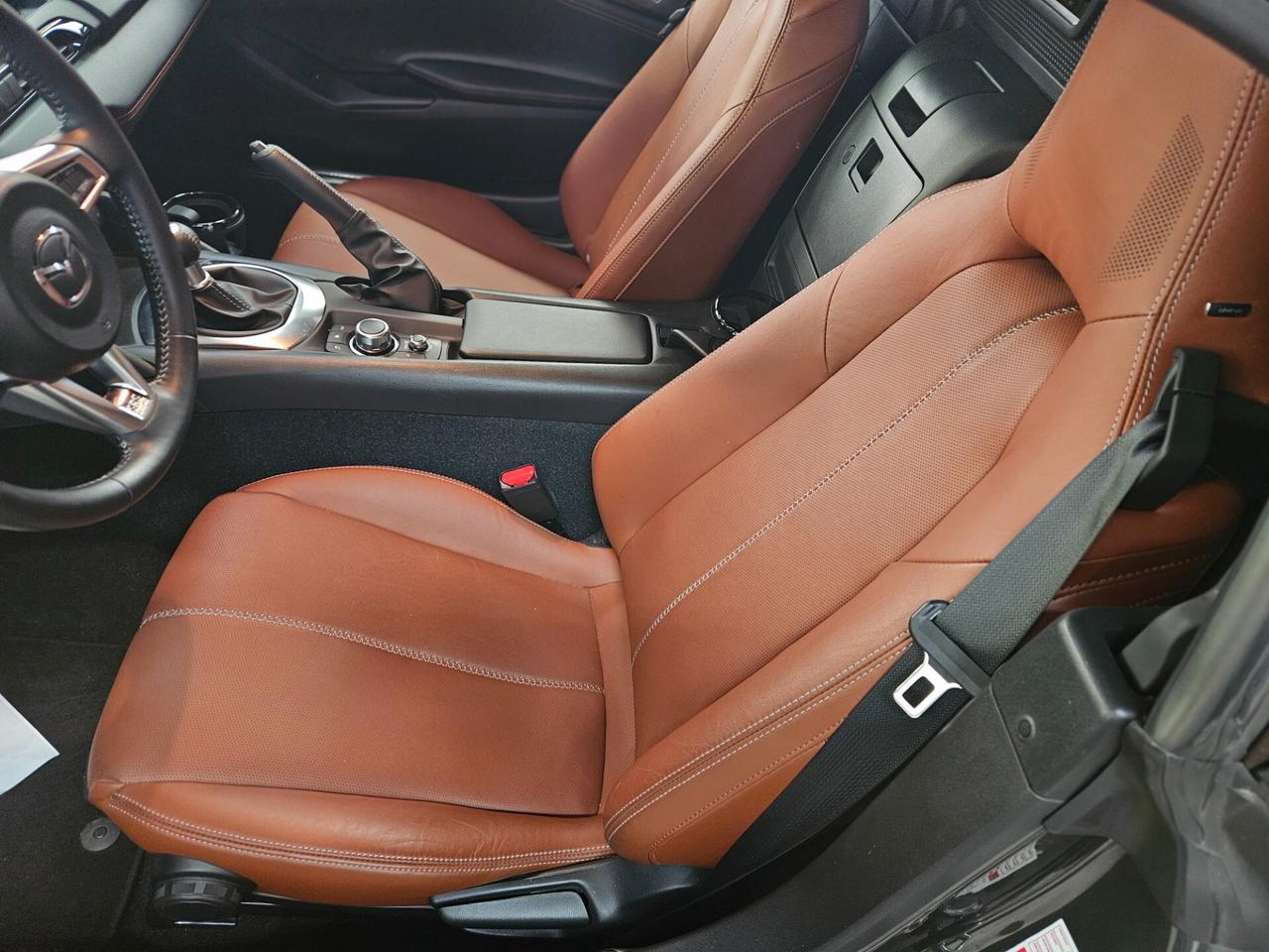 Mazda MX-5 2.0L Skyactiv-G KAZARI