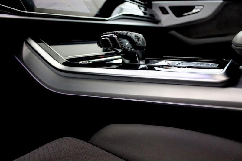 Audi Q8 50 TDI 286 CV quattro tiptronic Sport S-LINE ** MATRIX + TETTO **