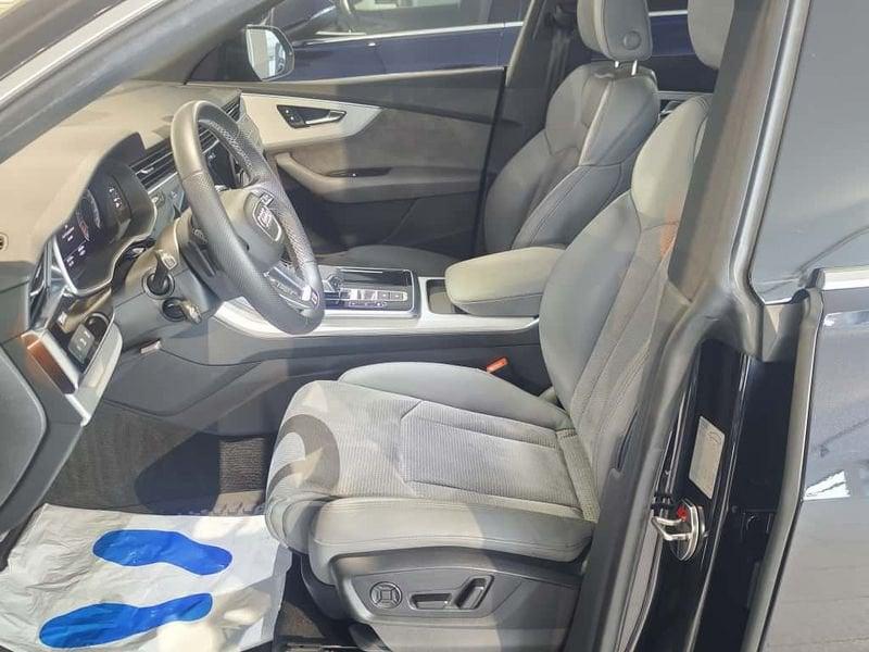 Audi Q8 Q8 55 TFSI quattro tiptronic Sport