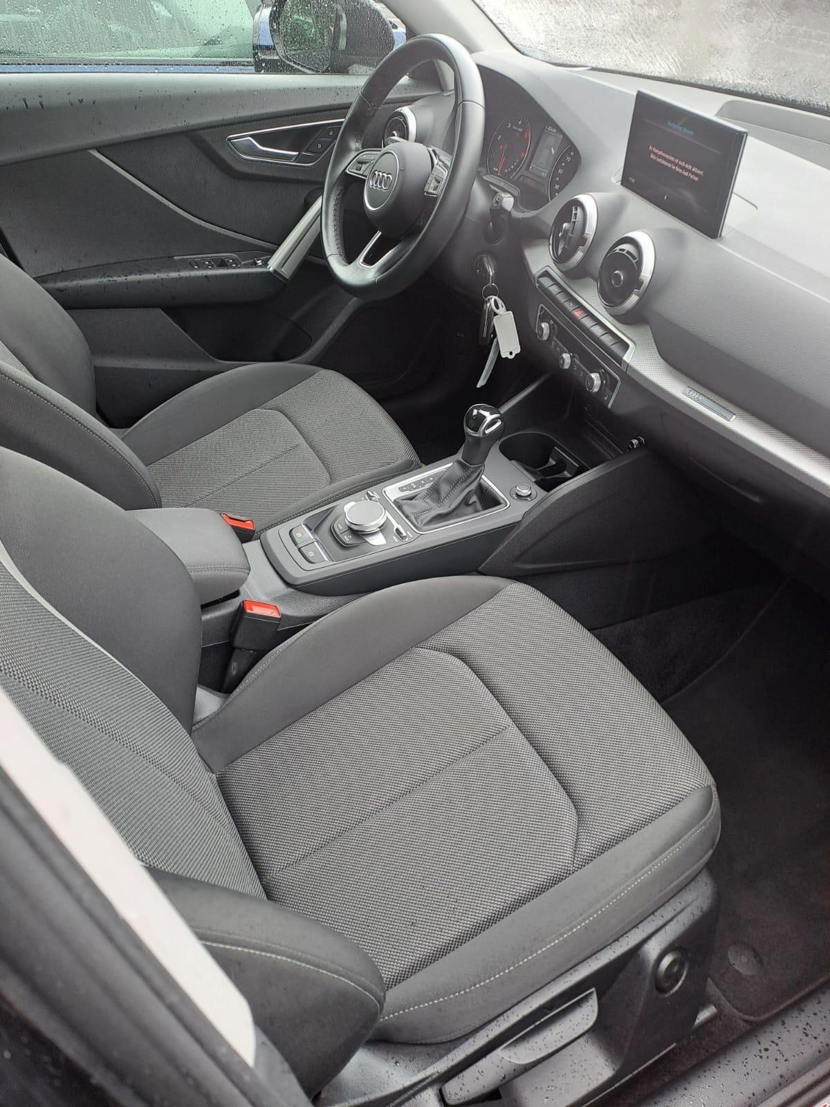 Audi Q2 30 TDI S line S TRONIC