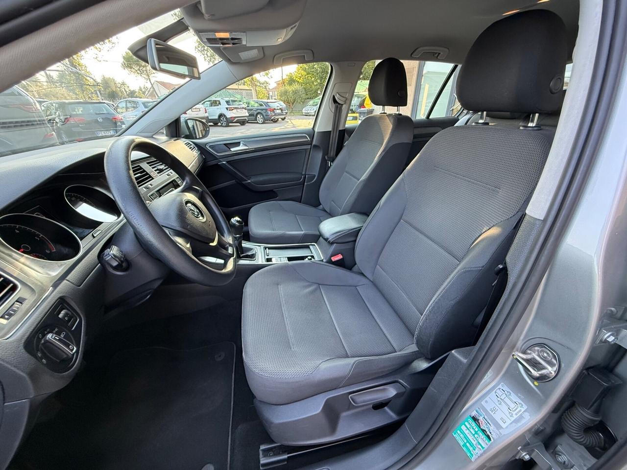 Volkswagen Golf 1.6 TDI 5p. 105 cv - Manuale