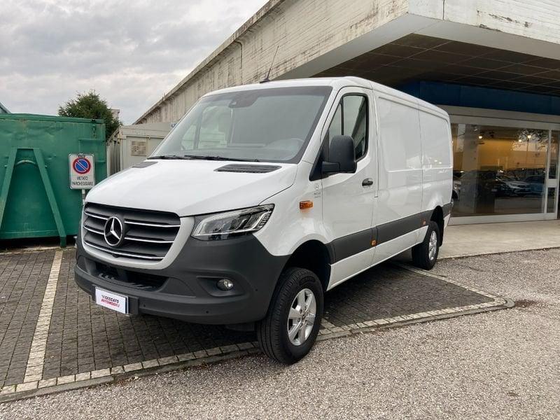 Mercedes-Benz Sprinter 319 2.0 cdi F 37/35 rwd H2 9G-tronic