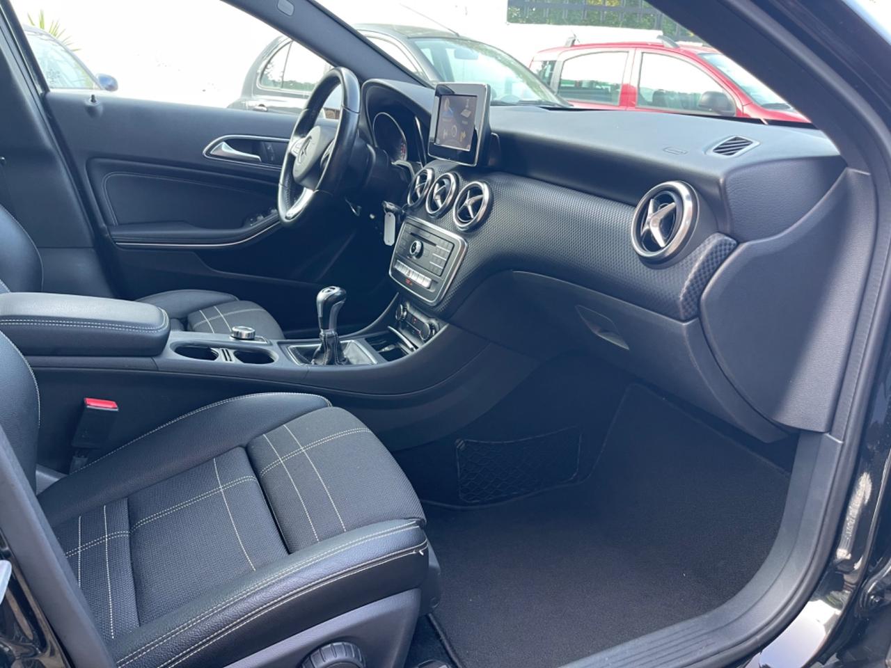 Mercedes-benz A 180 A 180 d Sport