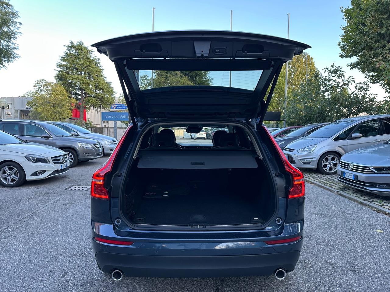 Volvo XC 60 XC60 B4 (d) AWD Geartronic Inscription