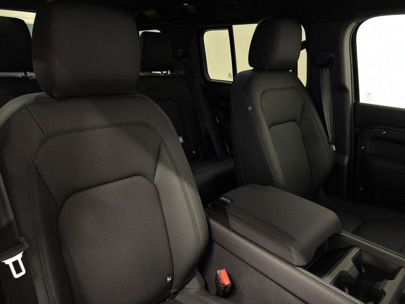 Land Rover Defender D200 AWD Auto 110 X-Dynamic SE