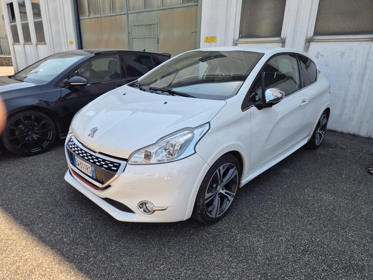 Peugeot 208 1.6 THP 200 CV 3 porte GTi