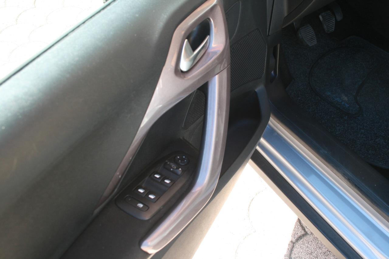 Peugeot 2008 1.6 e-HDi 92 CV Stop&Start Active