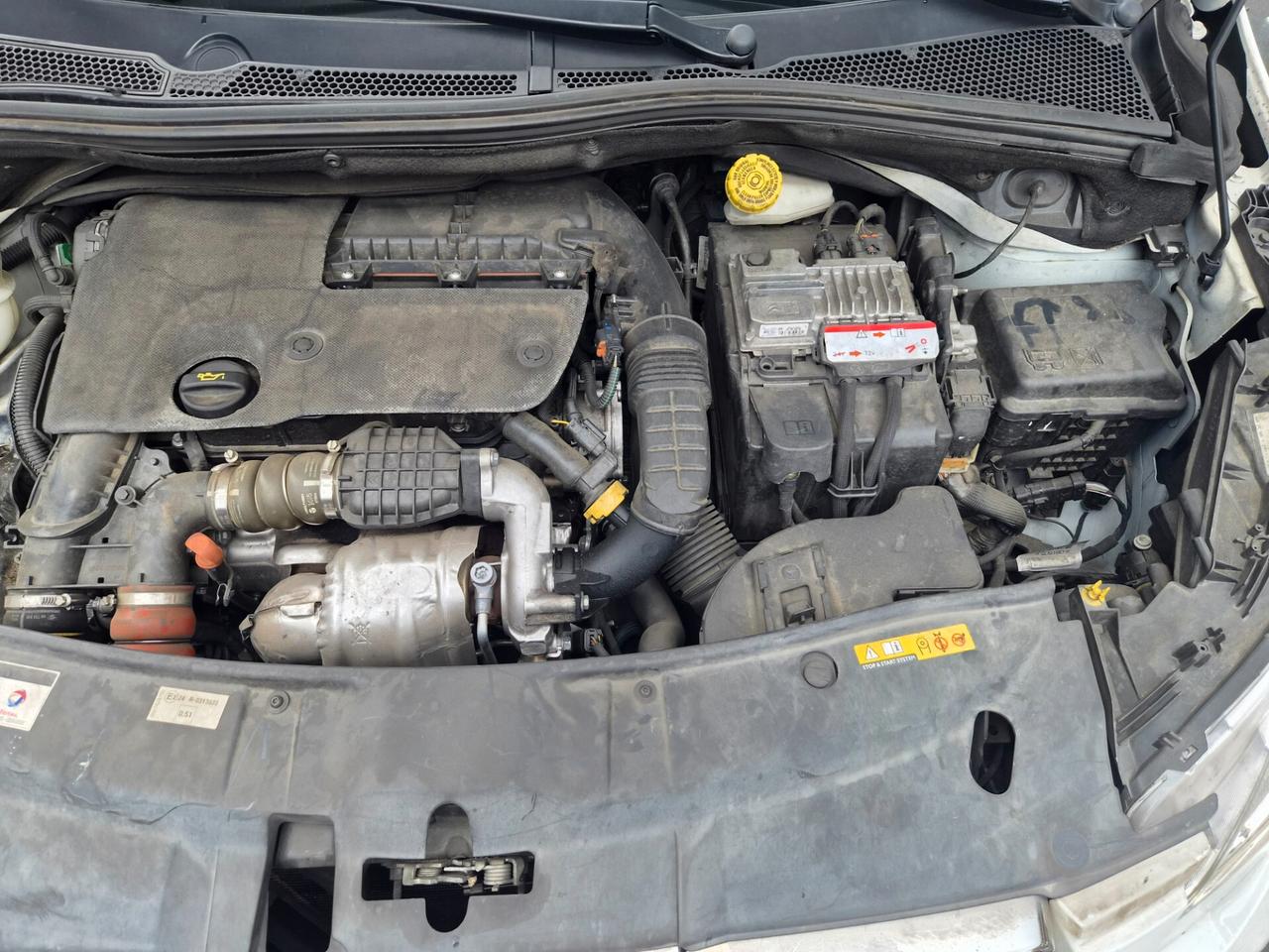 Peugeot 2008 BlueHDi 100 Black Matt