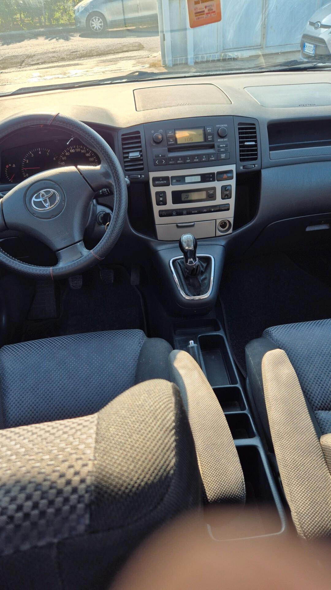 Toyota Corolla 2.0 tdi D-4D 5 porte