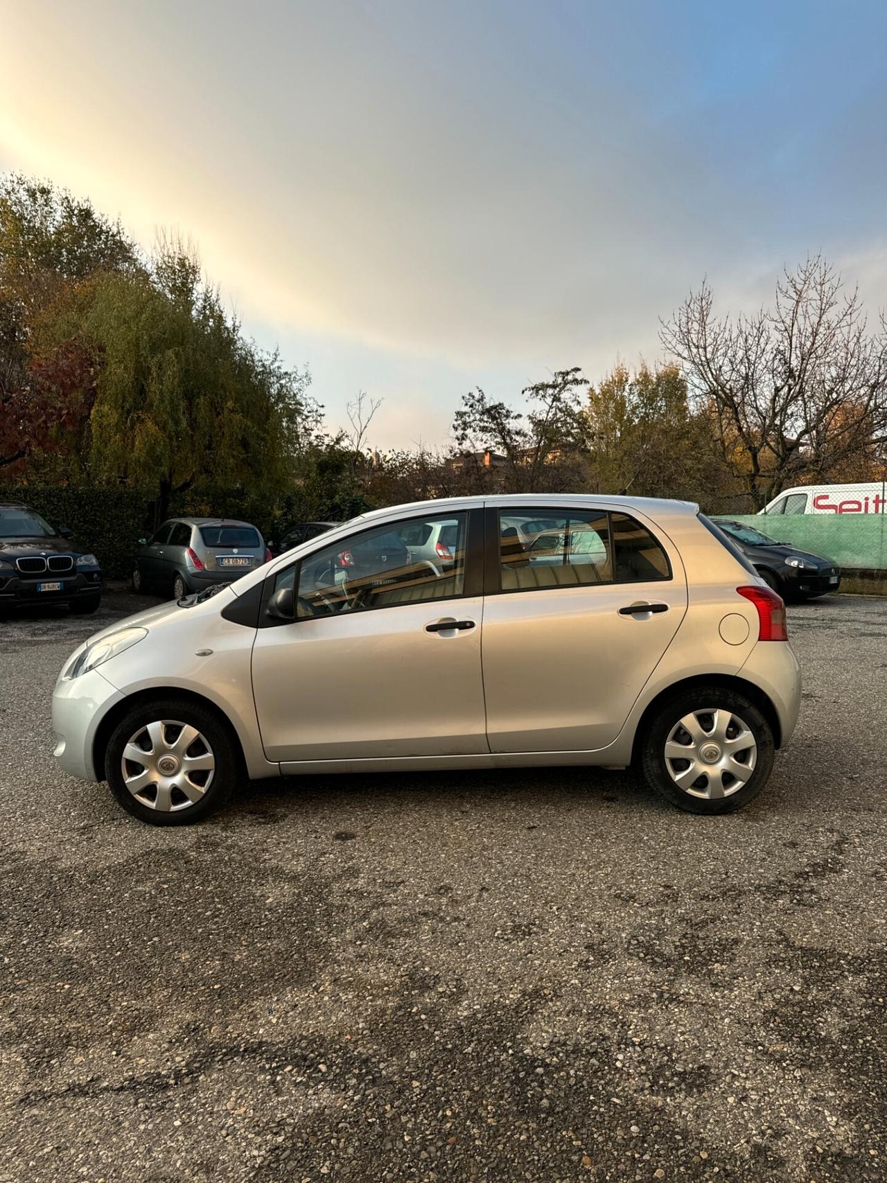 Toyota Yaris 1.0 51kw 5p Benz*UNICO proprietario*