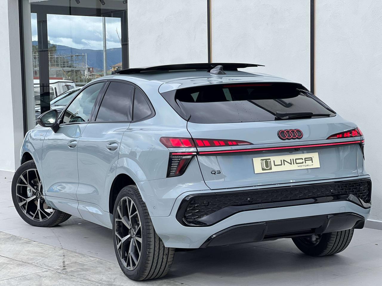 Audi Q3 Sportback 2.0 tdi S line 150cv S-tronic IVA ESPOSTA TETTO