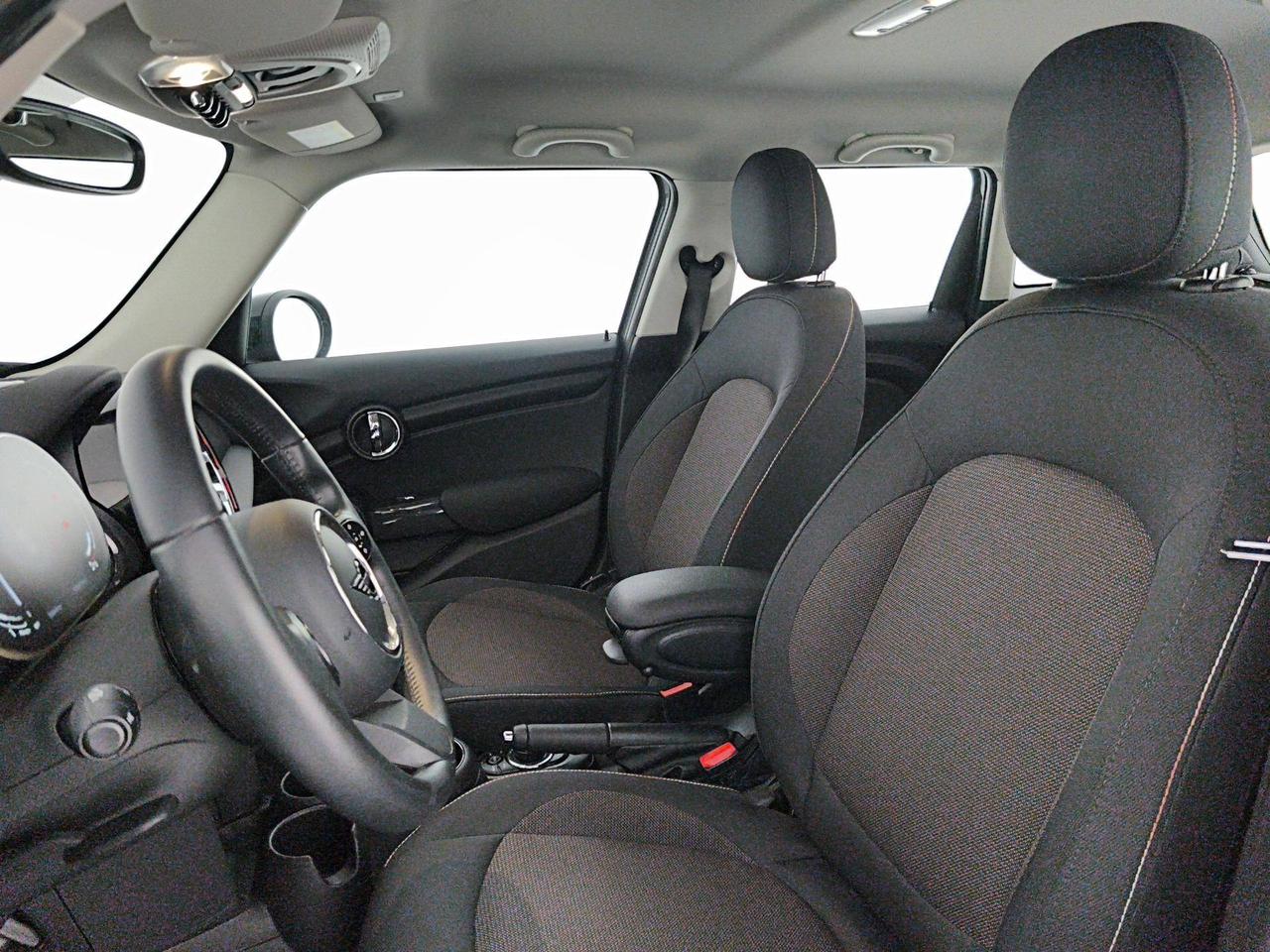 MINI Mini Cooper Business 5 Porte