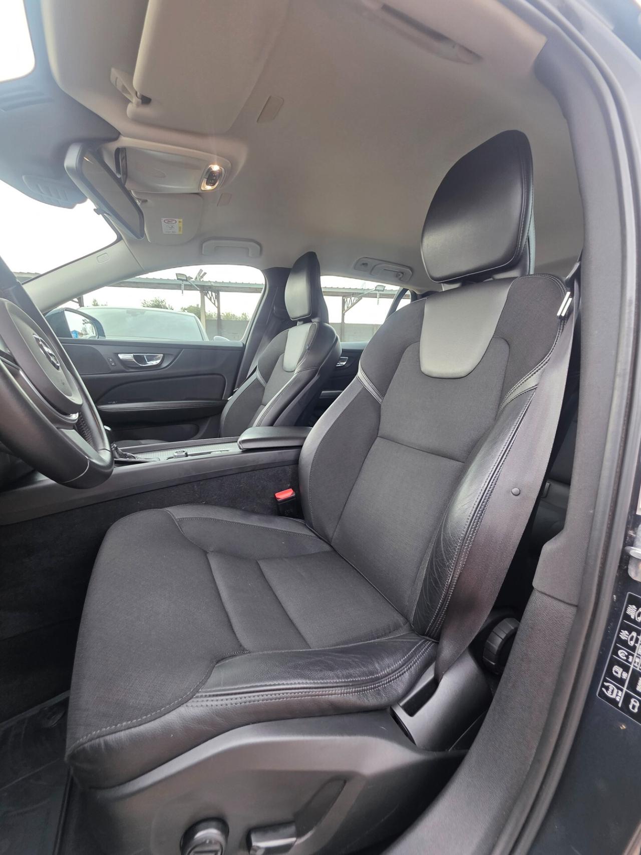 Volvo V60 D3 Geartronic R-design 12 mesi Garanzia