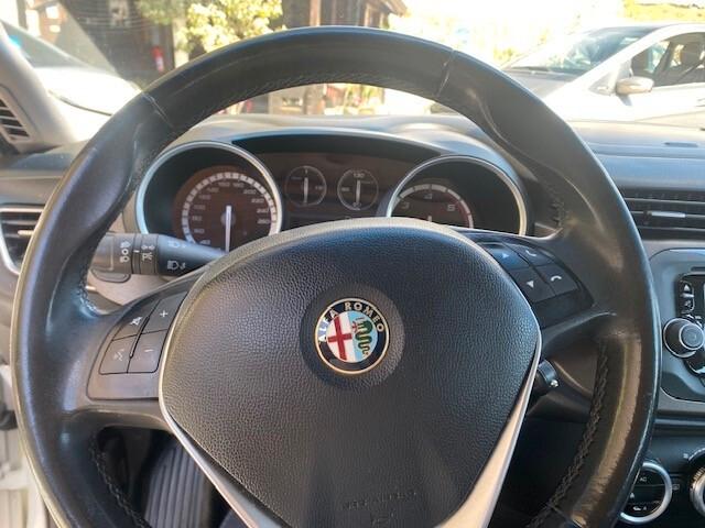 Alfa Romeo Giulietta 1.6 JTDm-2 105 CV Exclusive