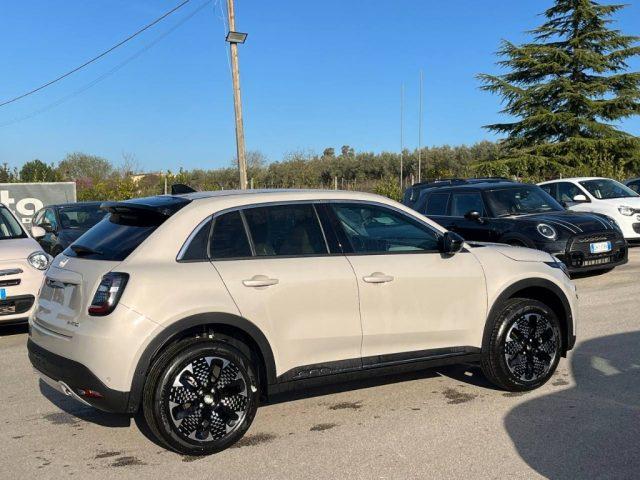 FIAT 600 Hybrid 110 CV DCT MHEV La Prima II