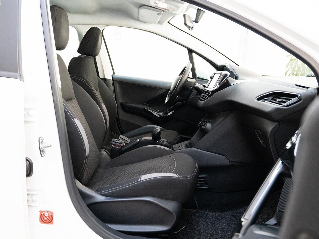 Peugeot 208 1.2 Benzina 82cv
