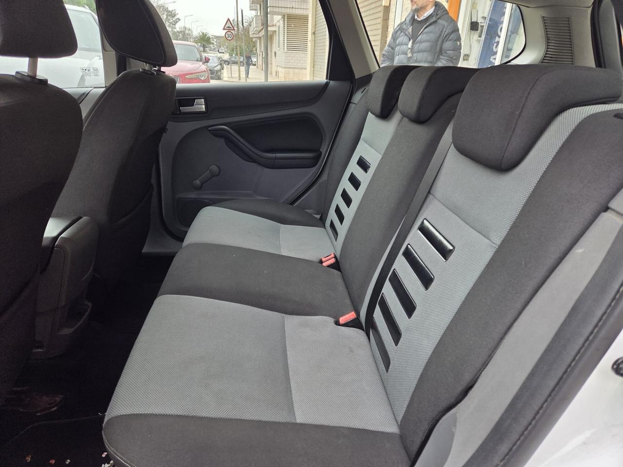 FORD FOCUS 1.6 TDCi 90CV STATION WAGON UNICO PROP.