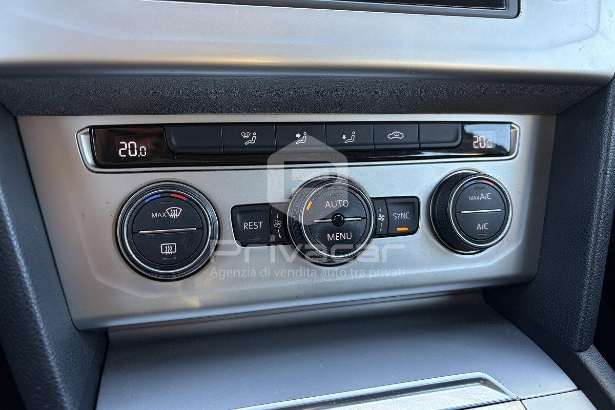 VOLKSWAGEN Passat Variant 1.6 TDI DSG Comfortline BlueMotion Tech.