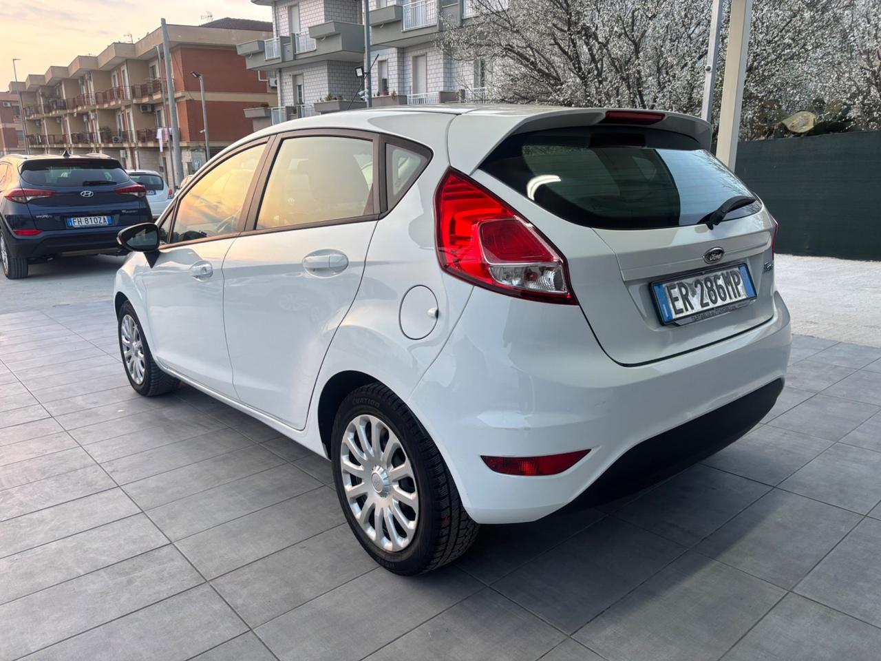 Ford Fiesta Ikon 1.2 60CV 5 porte