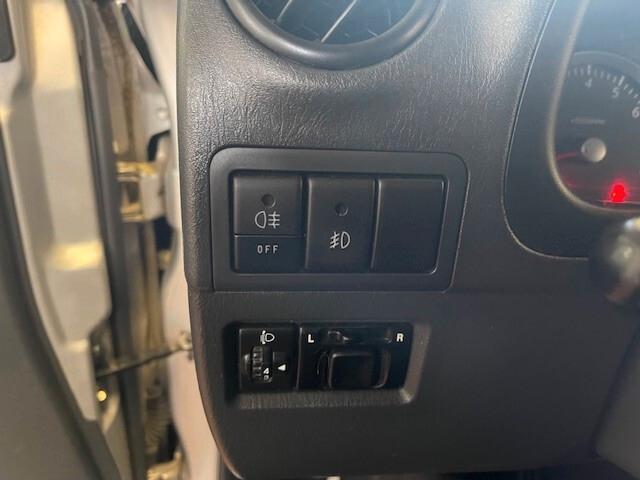 Suzuki Jimny 1.3i 16V cat 4WD JLX