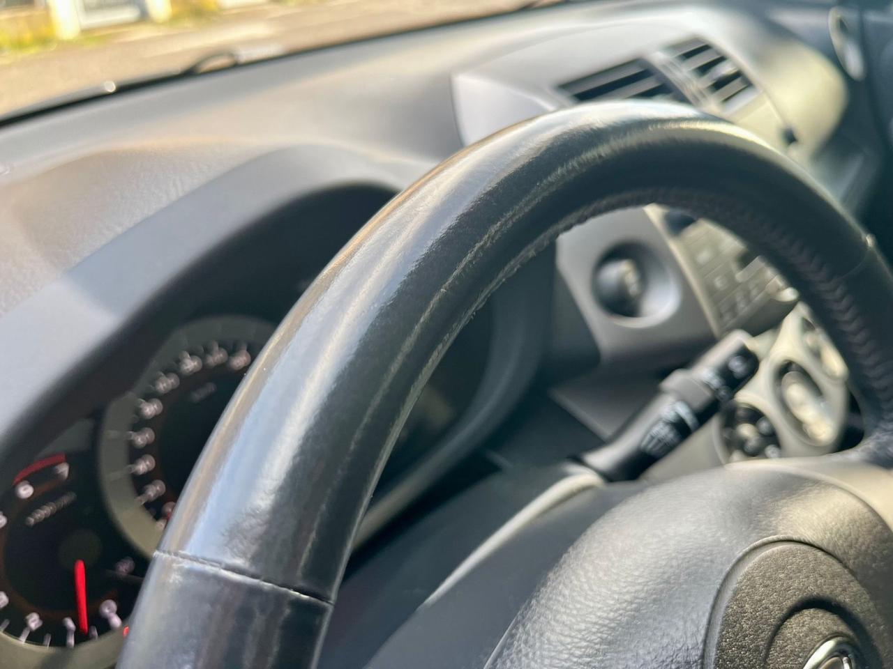 Toyota RAV4 2.2D-4D 155.000km 2007 4x4 perfetta