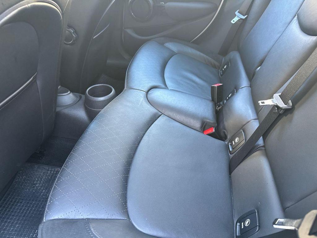 Mini Cooper D 1.5 D Cooper D Business Auto