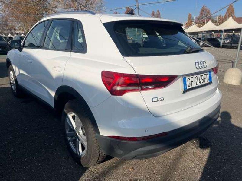 Audi Q3 45 1.4 tfsi e Business s-tronic