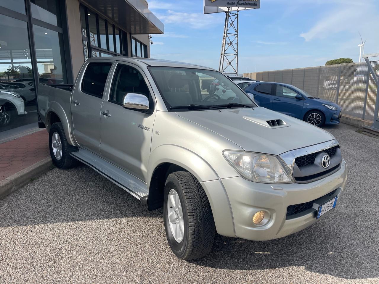 Toyota HILUX 3.0d4d GANCIO TRAINO my09"