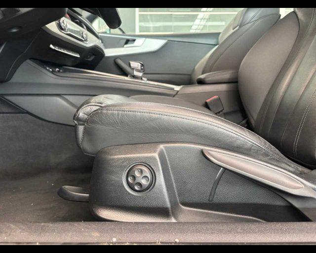 AUDI A5 Cabrio 40 TDI S tronic Business Advanced