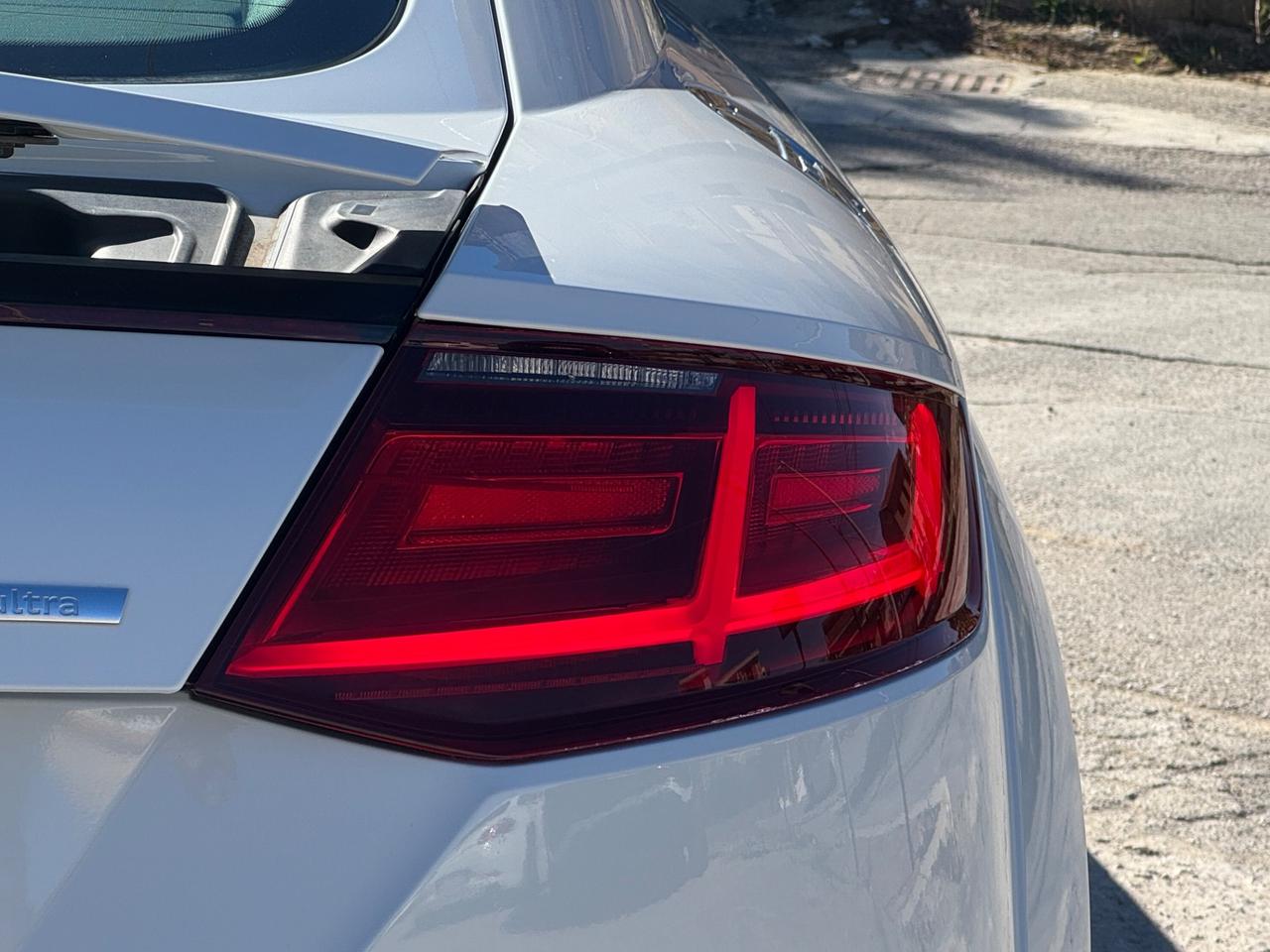 AUDI TT 2.0 TDI 184 CV ULTRA FULL