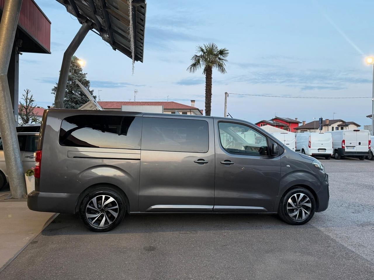 Citroen Spacetourer Jumpy 2.0 Blue-HDi Business XL 9 POSTI full optional