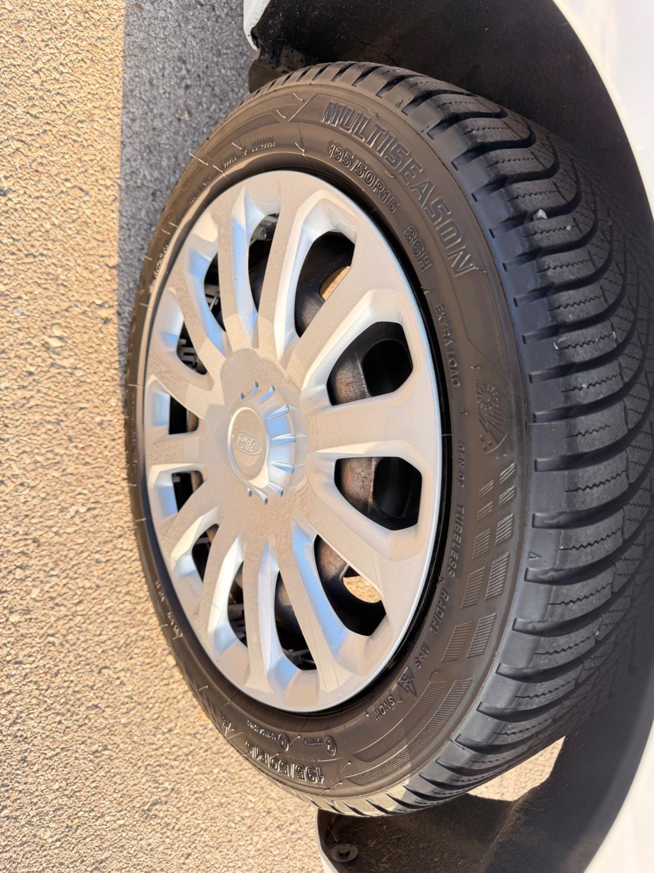 Ford Fiesta 1.5 TDCi 75CV euro6 neopatentati 2016