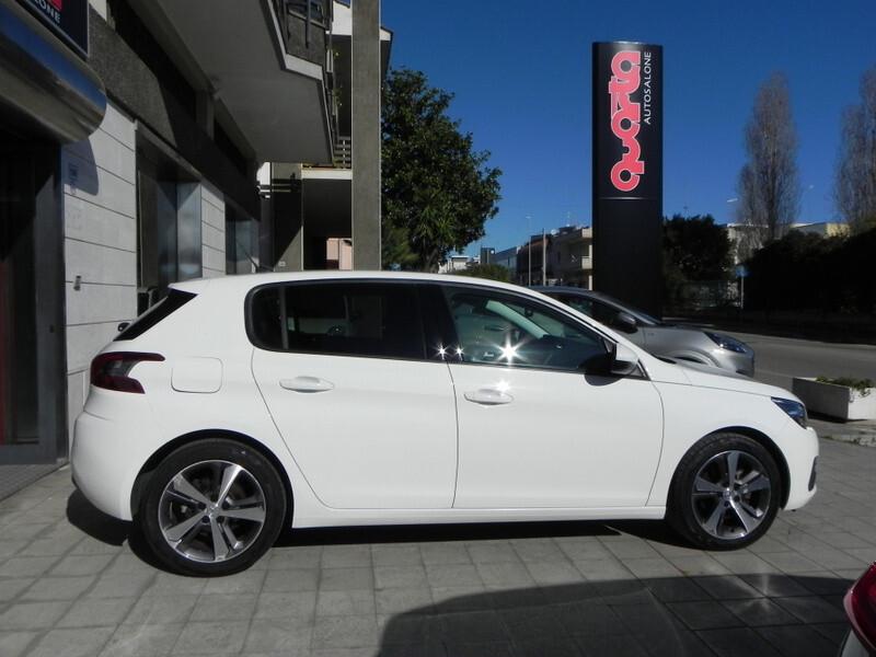 Peugeot 308 BlueHDi 130 S&S Active Pack