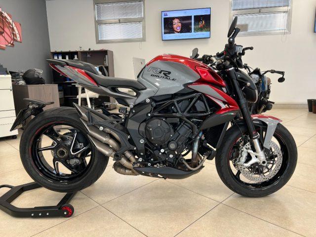 MV AGUSTA Brutale 800 MV AGUSTA BRUTALE 800 RR