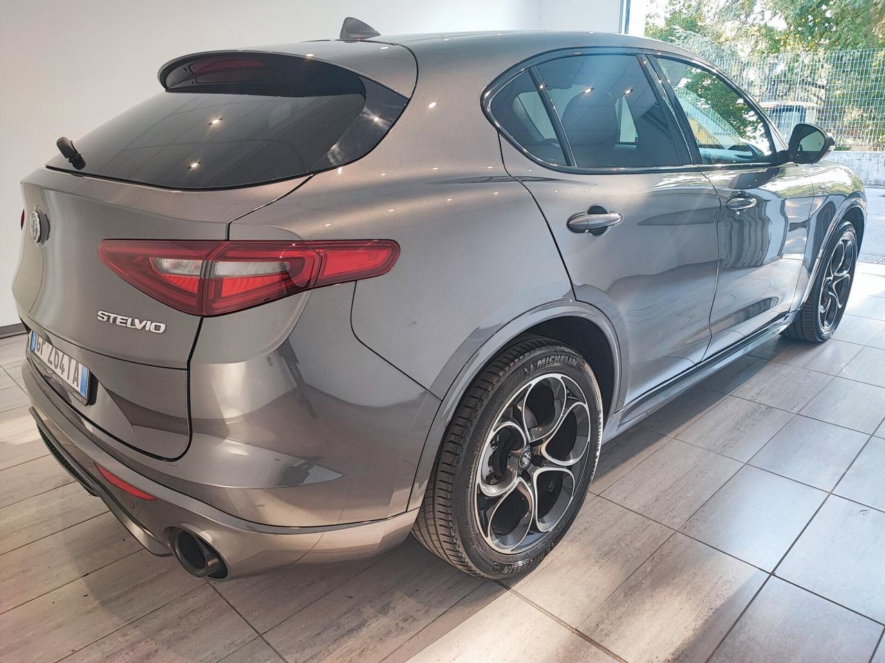 Alfa Romeo Stelvio 2.2 Turbodiesel AT8 Q4 Veloce