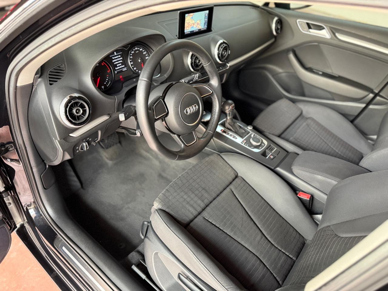 Audi A3 1.6 TDI 105CV SPORTBACK S TRONIC