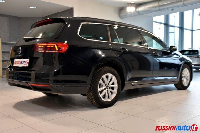 VOLKSWAGEN Passat Variant 2.0 TDI SCR 150 CV DSG BUSINESS + GANCIO TRAINO