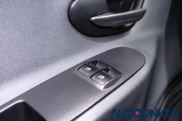 LANCIA Ypsilon 1.2 69 CV 5 PORTE SILVER NEOPATENTATI