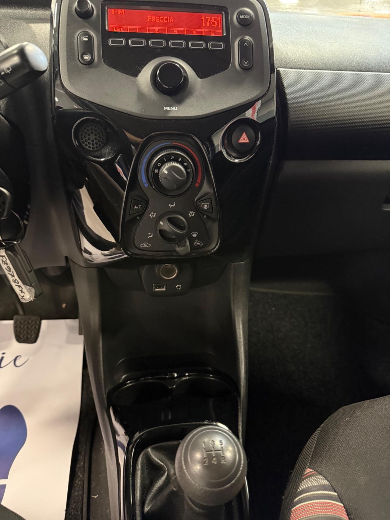 Citroen C1 VTi 72 S&S 5 porte Feel Ok Neopatentati