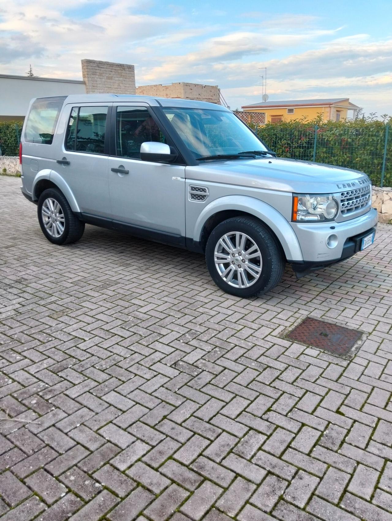Land Rover Discovery 4 3.0 SDV6 245CV HSE