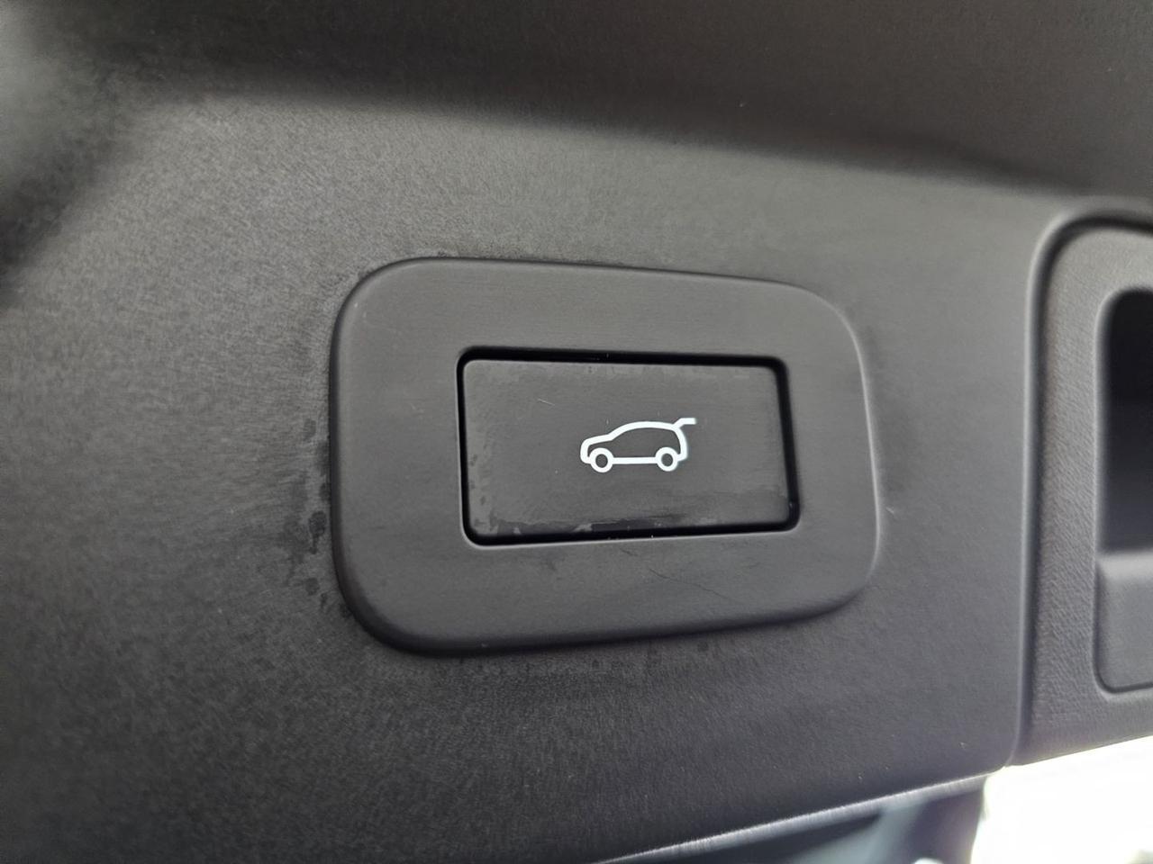 Land Rover Range Rover Velar Dynamic SE Tetto C.21 Navi ACC BlackPack