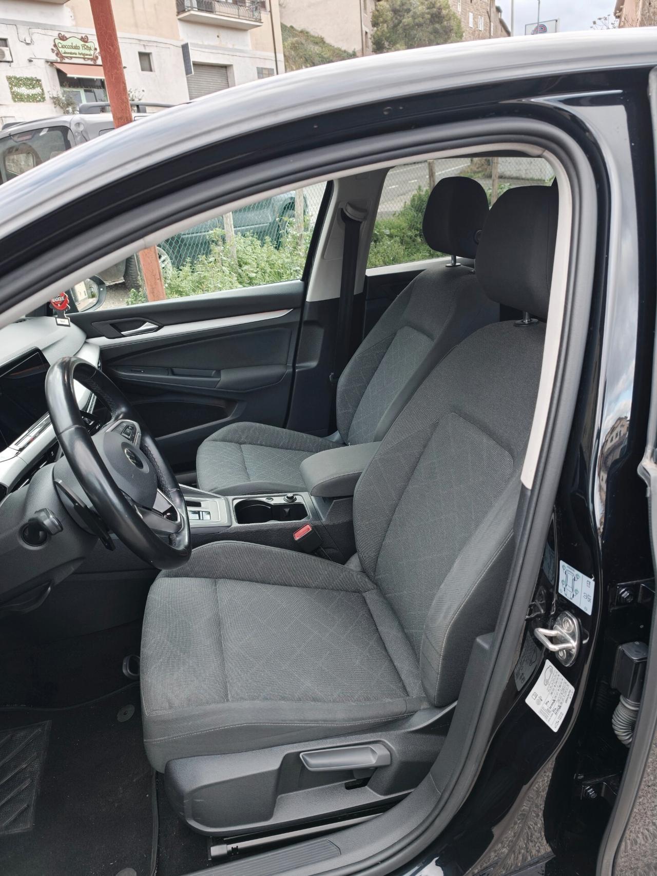 Volkswagen Golf 2.0 TDI 150 CV R-Line DSG