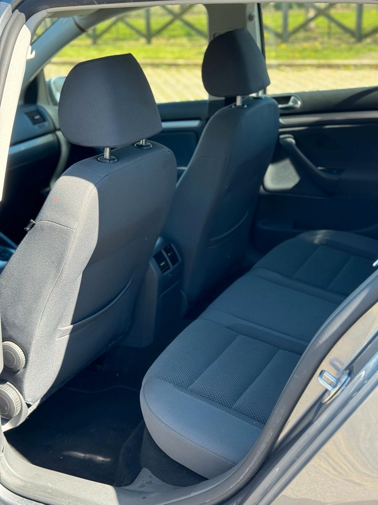 Volkswagen Golf 1.4 16V TSI 5p. DSG 7G x neopatentati