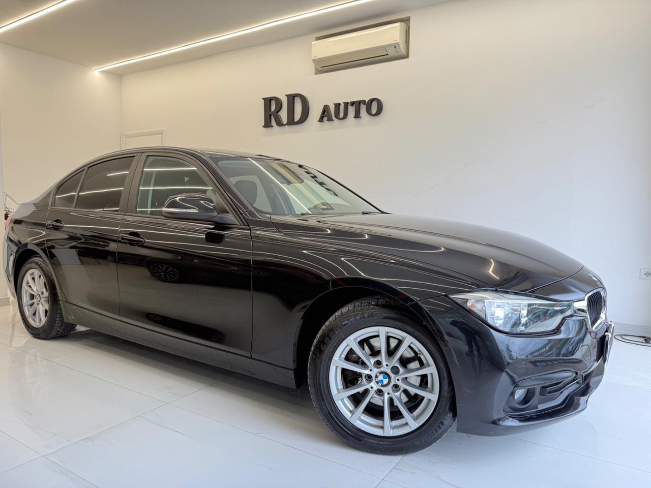 BMW 318d Business 143cv automatica