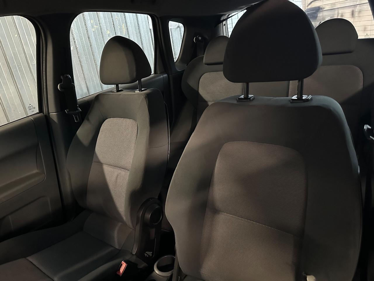 Mitsubishi Colt 1.3 16V 5p. Invite