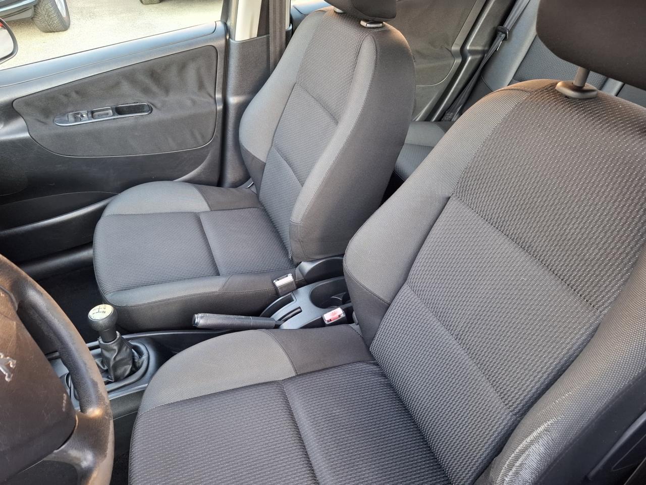 Peugeot 207 1.4 8V 75CV 5p. X Line ECO GPL