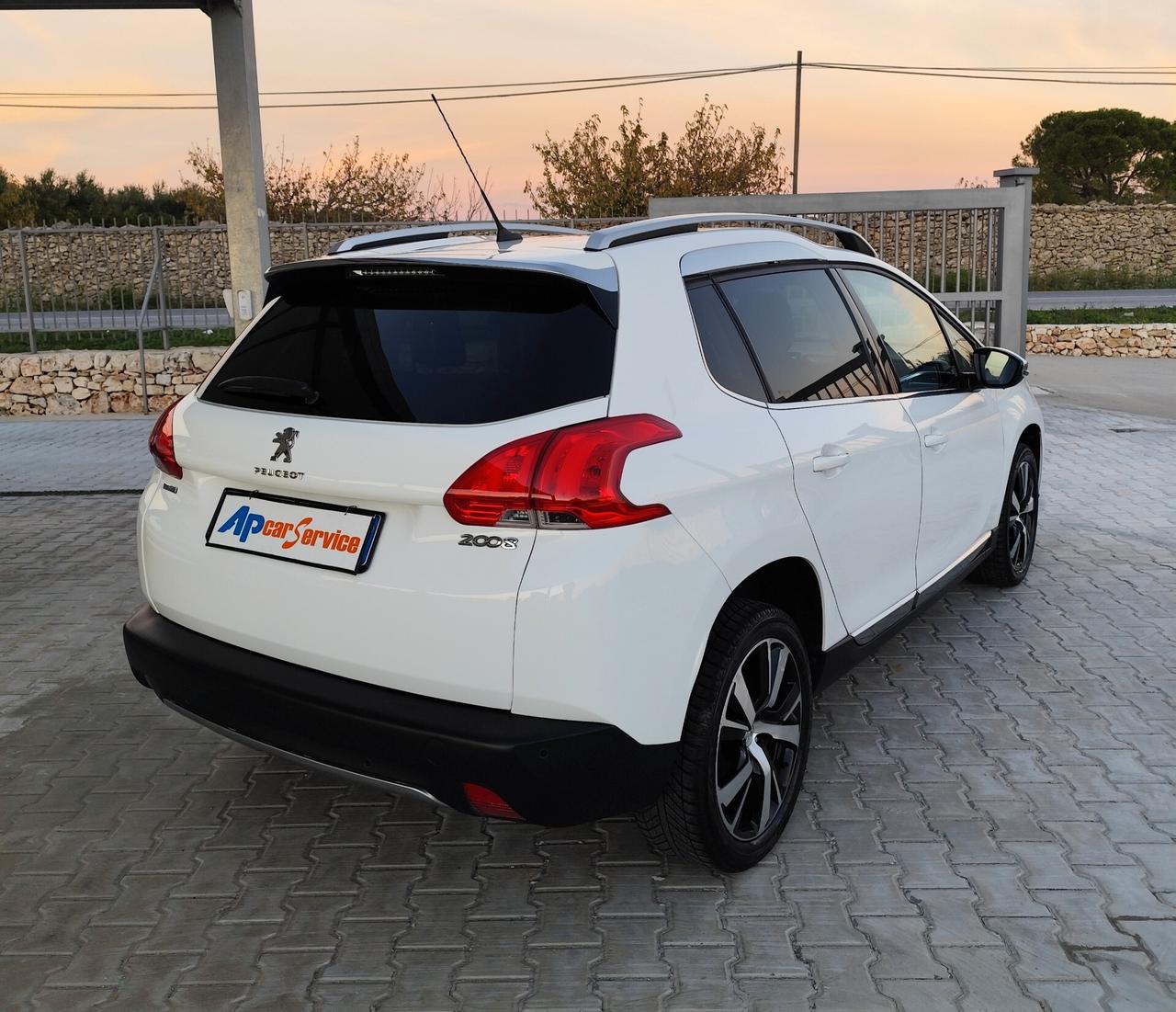 Peugeot 2008 BlueHDi 100 Allure