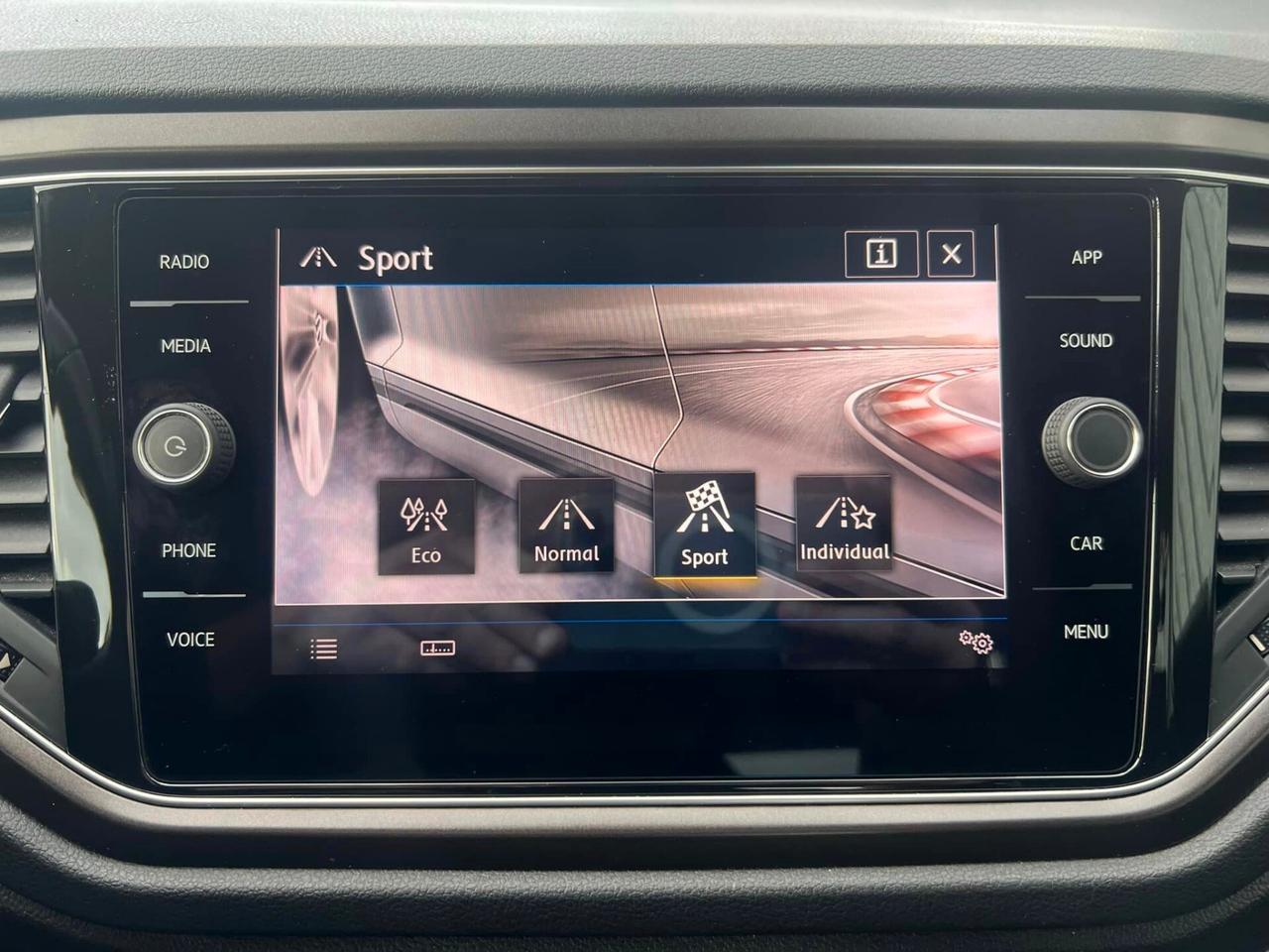 Volkswagen T-Roc 150 CV DSG 4MOTION